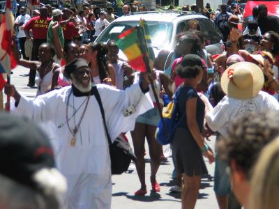 Carabean_parade_01_resize.JPG