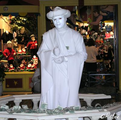 Human statue - Venetian 2.JPG