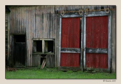 v3/04/447104/3/50751486.BarnDoor.jpg