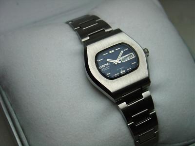 Seiko Ladies Tonneau - US$80