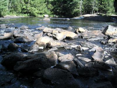 rocks water2.JPG