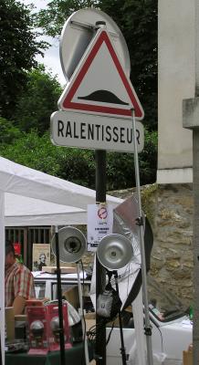 Ralentissez !