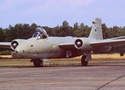 20050720-EBBL-CanberraPR9-XH131-39sqn-72.jpg