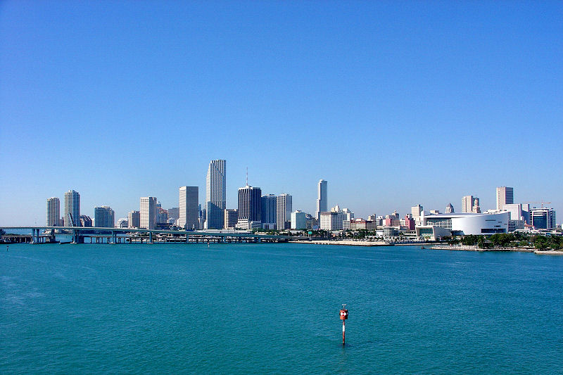 DSC01109 - Miami skyline from MacArthur Causeway