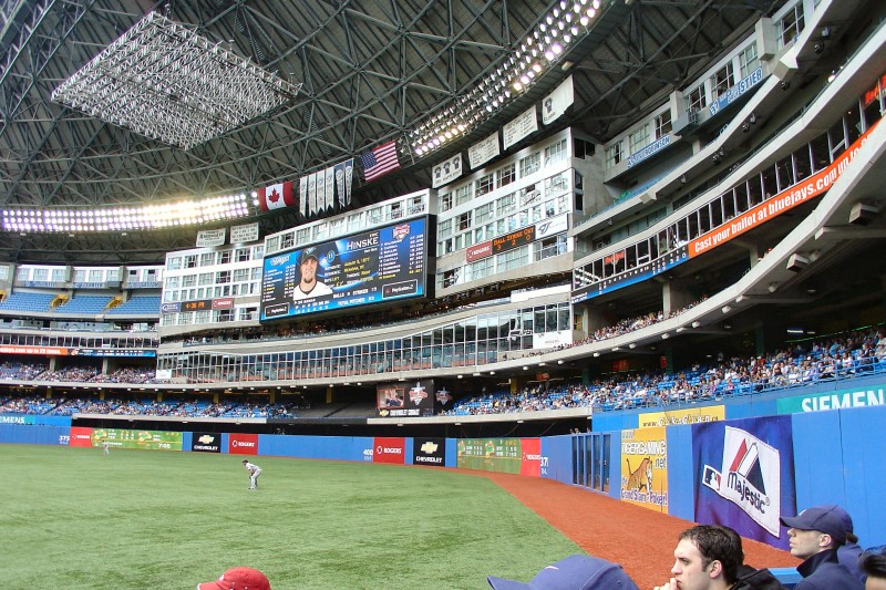 Back wall of the Rogers Centre with hotel room windows