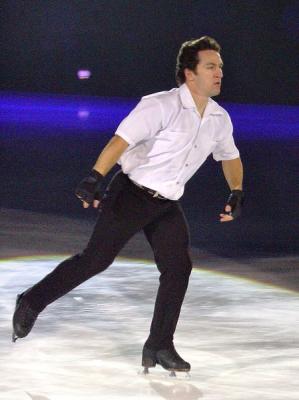 v3/06/371906/3/40972049.KleenexFigureSkating123.jpg