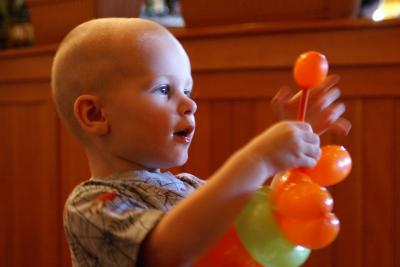 v3/06/483206/3/48903676.Mileswithbaloons.jpg