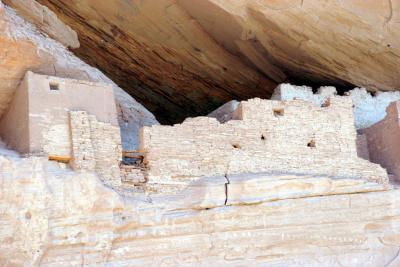 An Exterior White-Washed Wall in the Cliff Dwelling, Gives the Site It's Name.  White House Ruins, Canyon de Chelly