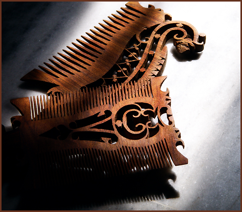 <b>9th Place Tie</b><br>combs