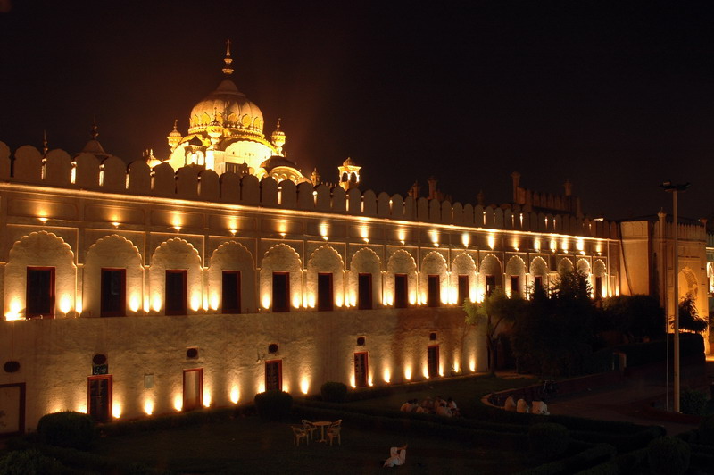 9th - Windows By Night<br>by Rehan Fazal