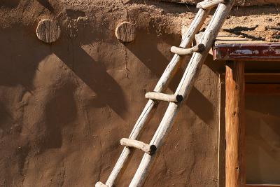 Taos Pueblo, Ladder