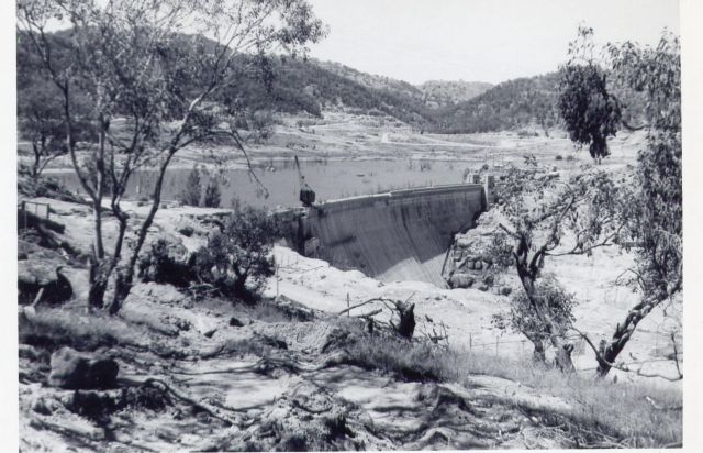 Úc Châu: Ðập nước Wyangala Dam - Wyangala Dam construction in Australia