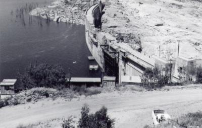 Úc châu: Ðập nước Wyangala - Wyangala Dam under contruction in Australia