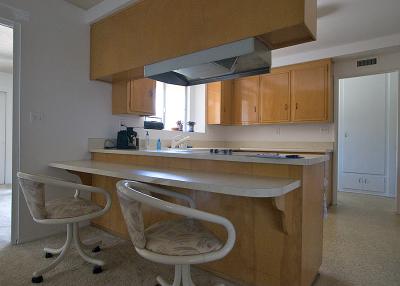 Kitchen Bar Area