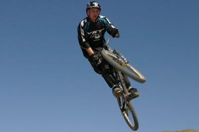 v3/07/574207/3/46830217.SeaOtter20050163.jpg