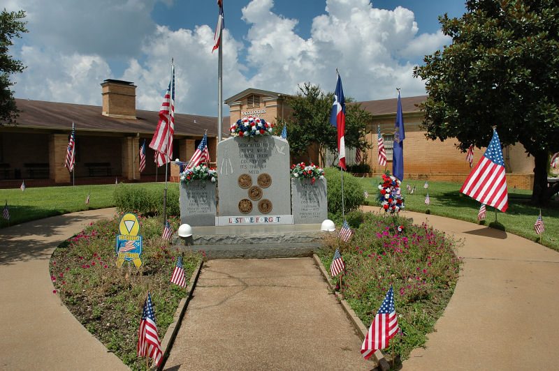 Nacogdoches Co Courthouse.jpg