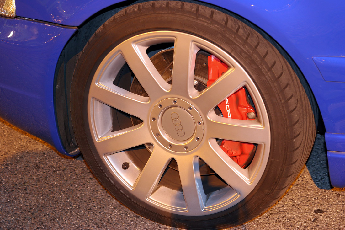 Nogaro Blue Audi S4 Brembo Brakes.jpg