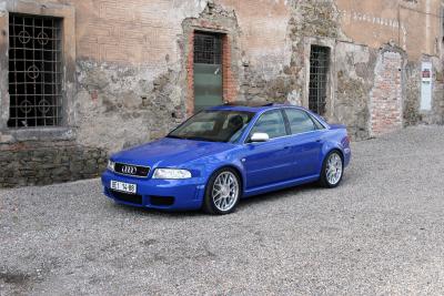 RS4sedan372.jpg