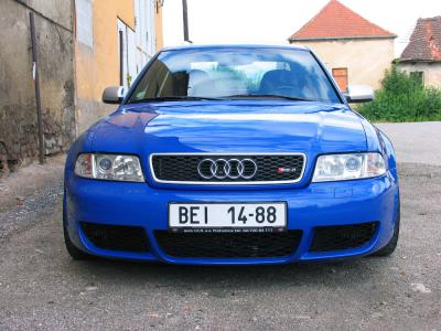 RS4sedan1038.jpg