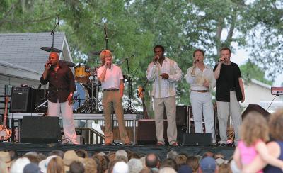 v3/08/535308/3/44820927.rockapella3.jpg