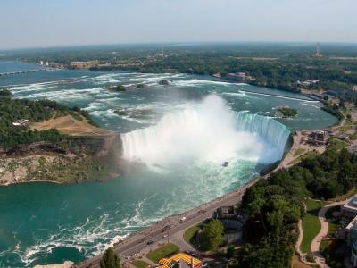 v3/08/573608/3/46227239.niagara_falls_skylon_tower_view2.jpg