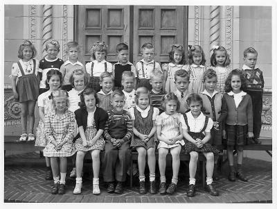 Kindergarten, 1944