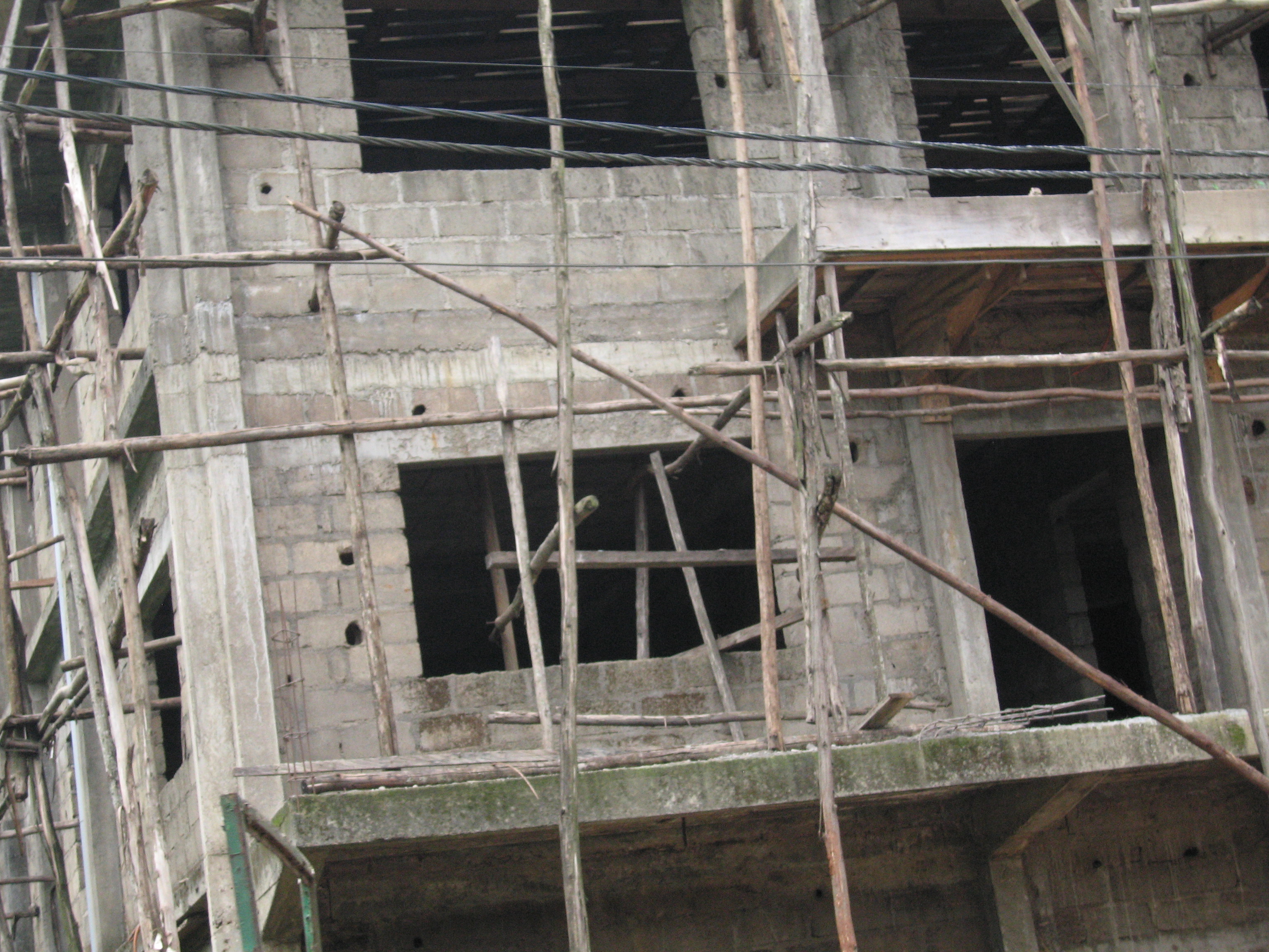 Scaffolding, Cameroonian-style