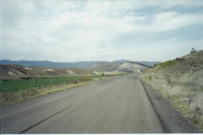 road to the Painted Hills2