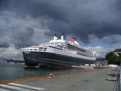 Queen Mary 2.jpg