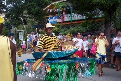 v3/09/338709/3/46610514.Parade8.jpg