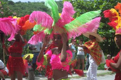 v3/09/338709/3/46610525.parade294.jpg