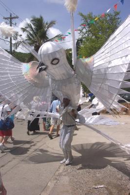 v3/09/338709/3/46610532.parade2994.jpg