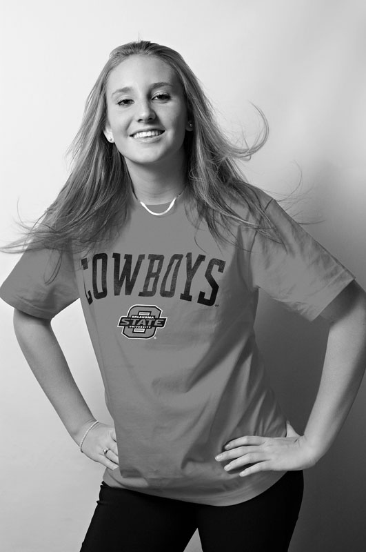 Courtney 2-527-bw