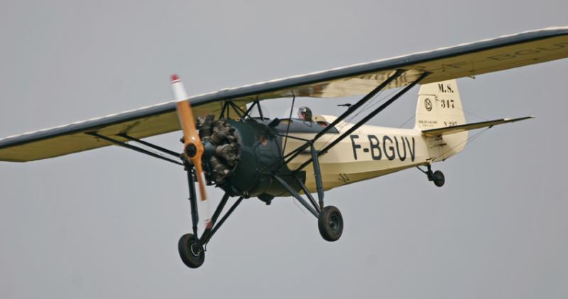 Morane-Saulnier 317 en vol