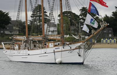 Le Marit devant l'le aux Moines