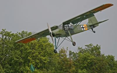 Fieseler Stotch en vol