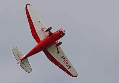 Stinson Reliant en vol