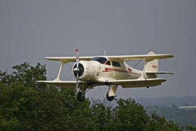 Beechcraft staggerwing  l'atterrissage