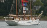 Le Marité devant l'île aux Moines
