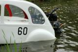 Courses de 2CV turbo-nautiques en Anjou