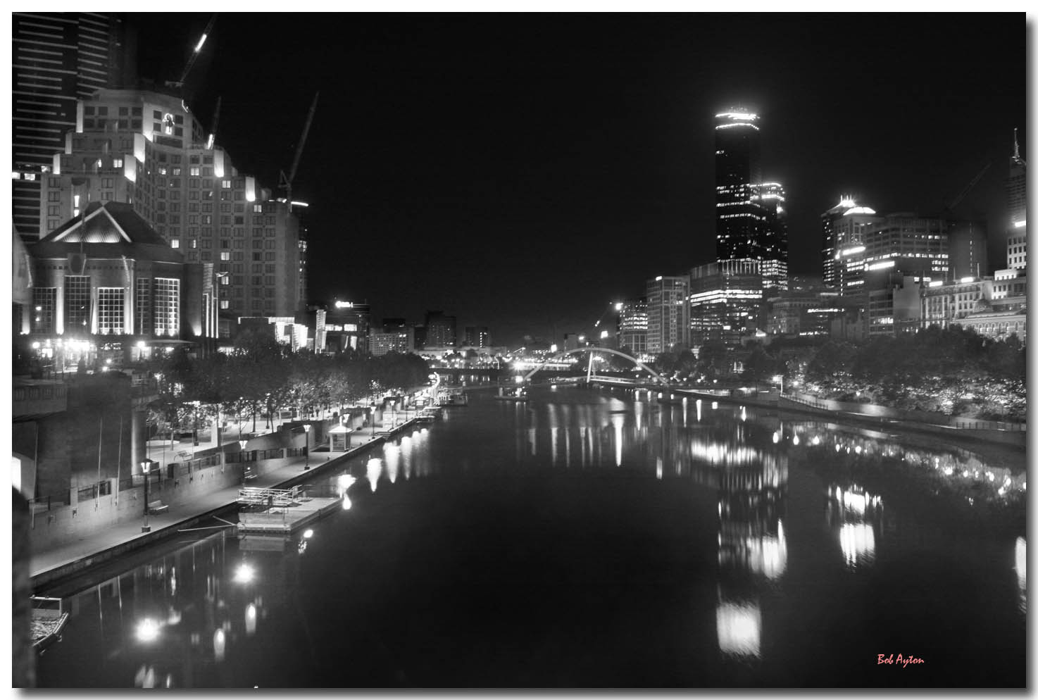 SouthBank Yarra BW.jpg