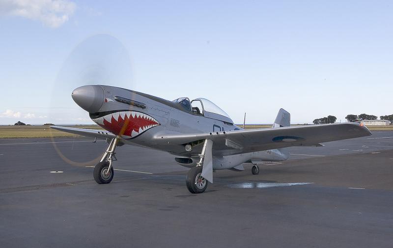 P51 taxi6184.jpg