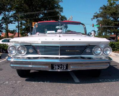 Silver Diner Car Show