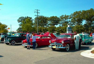 v3/09/553709/3/44614942.SilverDinerLineUp02.jpg