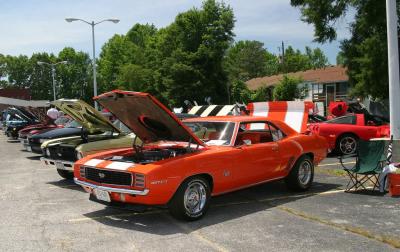 v3/09/553709/3/44640474.Camaro69HuggerOrangefocused01.jpg