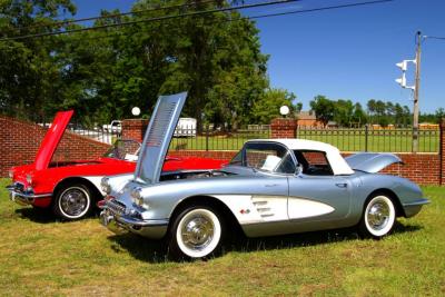 Beachcombers Corvette Car  Show in Great Bridge 2004