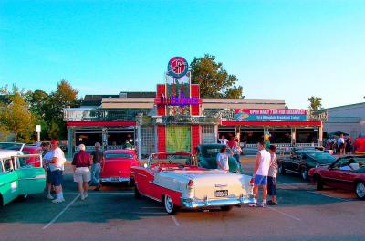 Silver Diner Car Show
