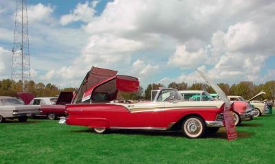 1957 Ford Skyliner