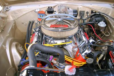 Dodge 383 Mopar Engine