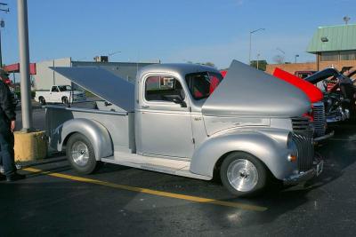 Chevy Pick Up with T'bird 460 V-8